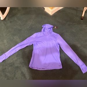 Brand new with tags underamour thermal! Perfect for running. With turtle neck!